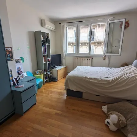 Lumineux - Vue Montagnes - Tram 3 Minutes Apartment