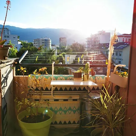 Lumineux - Vue Montagnes - Tram 3 Minutes * Grenoble