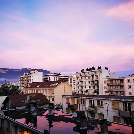 Apartment Lumineux - Vue Montagnes - Tram 3 Minutes