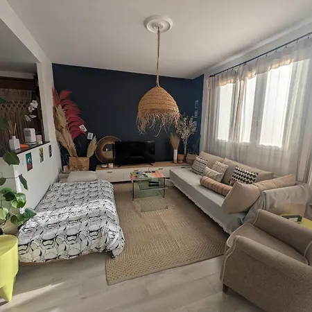 Lumineux - Vue Montagnes - Tram 3 Minutes Appartement